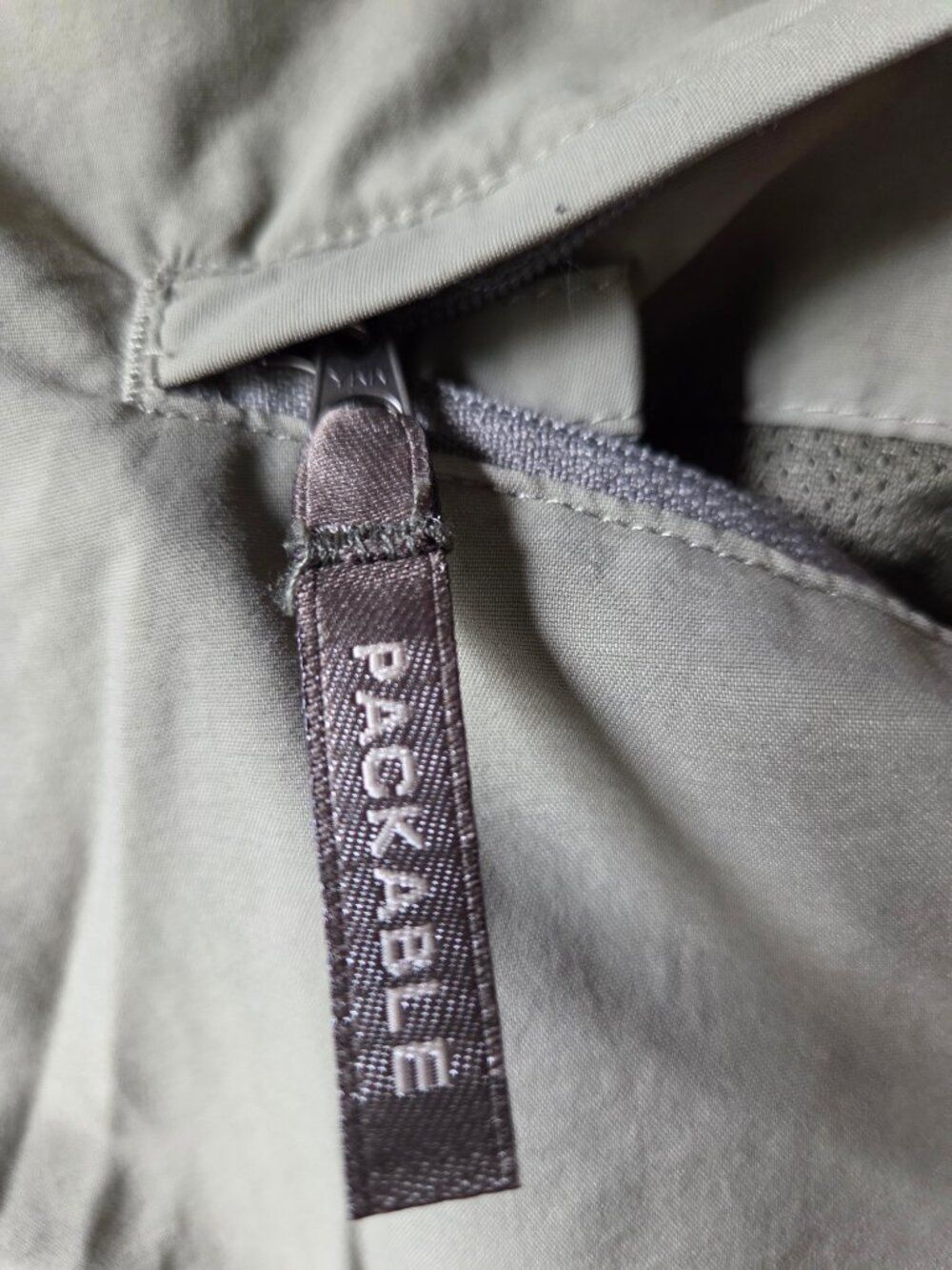 Euc Columbia Titanium Grey Taupe Convertible Packable Outdoor Pants Size L Wmns — image 6 of 8
